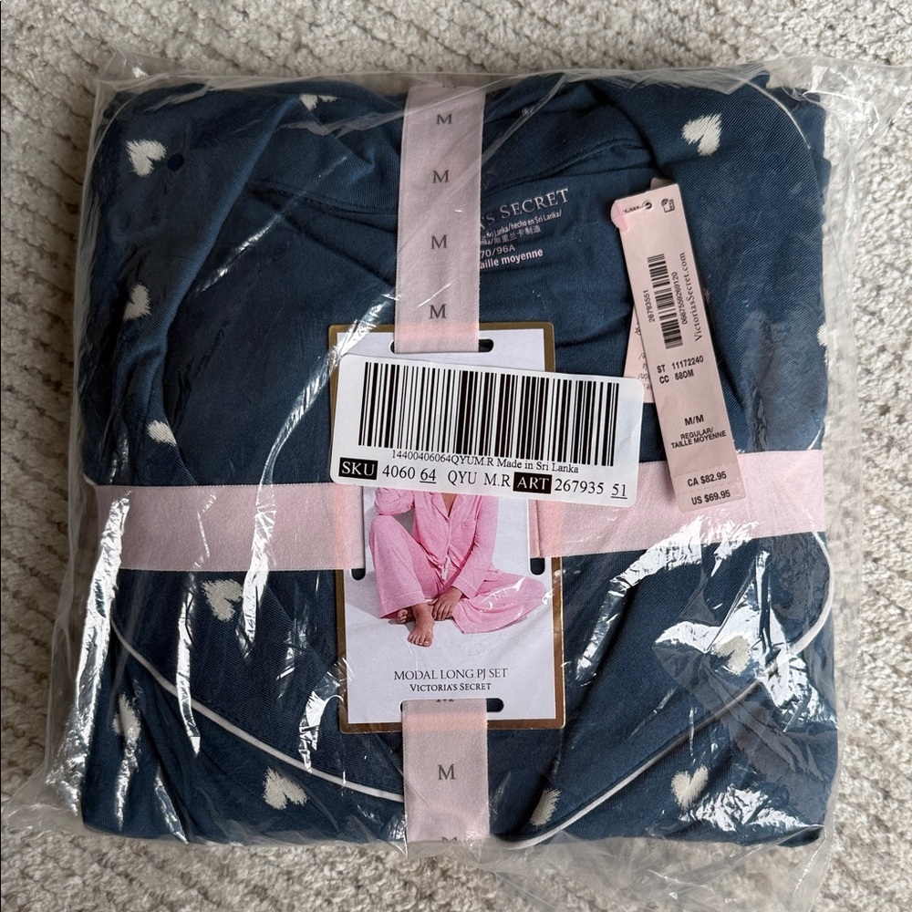 Women's Victoria’s Secret Blue Heart Pajama Set - Picture 4 of 4